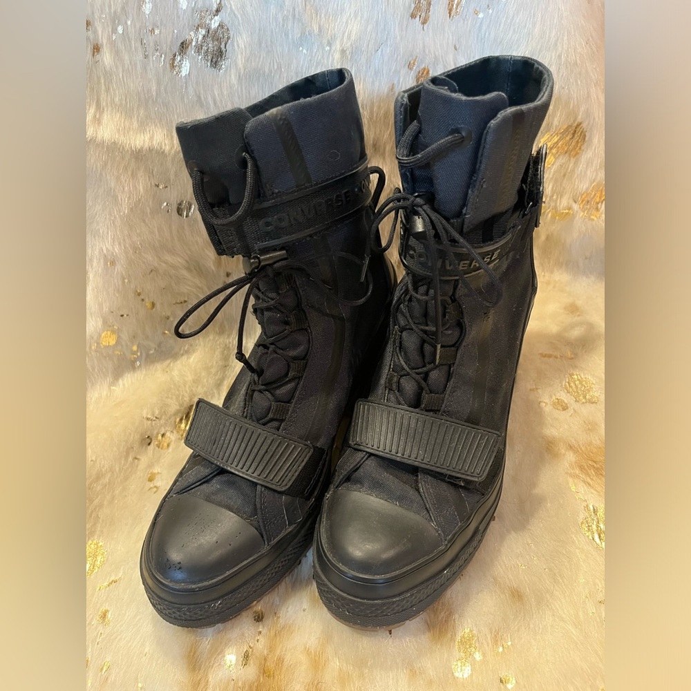 Converse Chuck Taylor All Star GR82 Lace-Up Platform Heel Combat Boots.